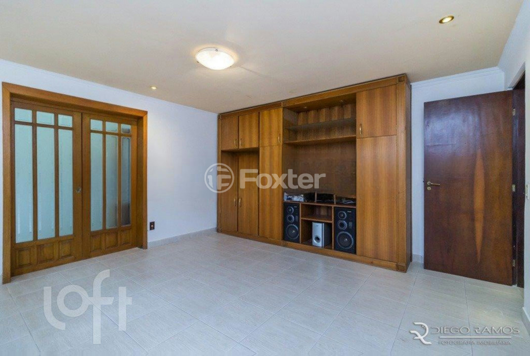 Casa à venda com 4 quartos, 250m² - Foto 30