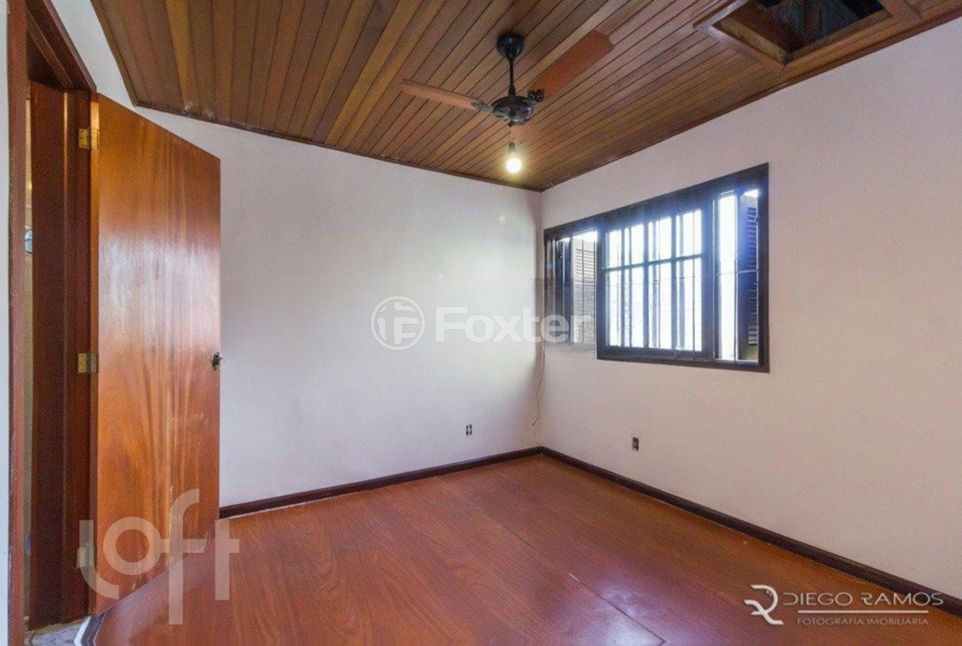 Casa à venda com 4 quartos, 250m² - Foto 9