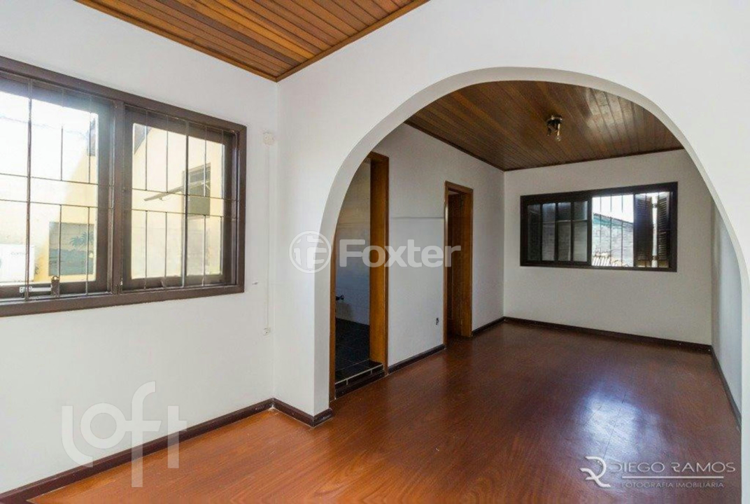 Casa à venda com 4 quartos, 250m² - Foto 7