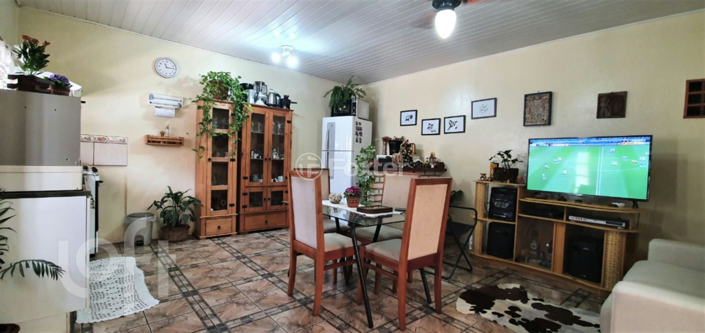 Casa à venda com 2 quartos, 160m² - Foto 4