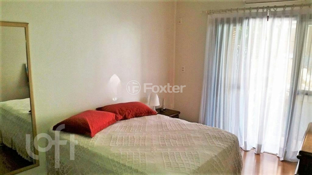 Casa à venda com 4 quartos, 288m² - Foto 19