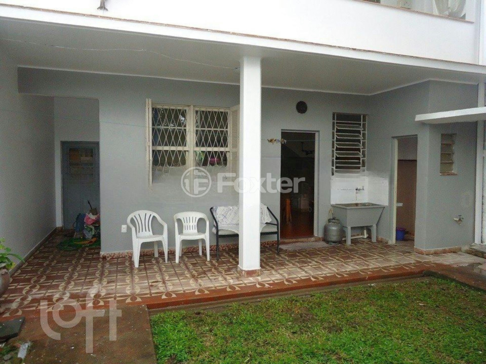 Casa à venda com 3 quartos, 169m² - Foto 4