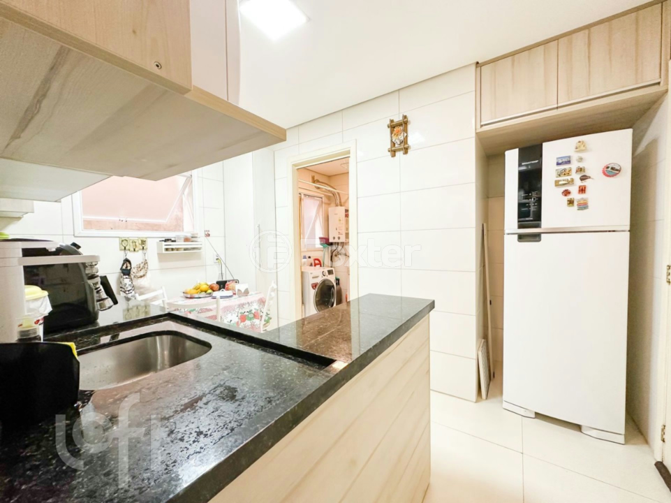 Apartamento à venda com 3 quartos, 75m² - Foto 9