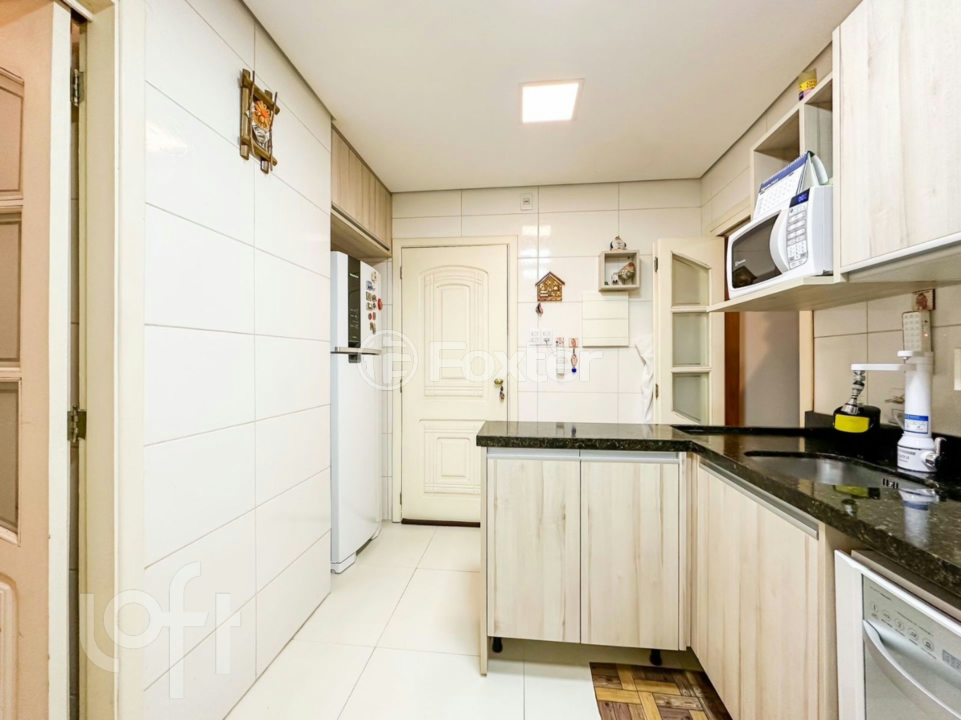 Apartamento à venda com 3 quartos, 75m² - Foto 8