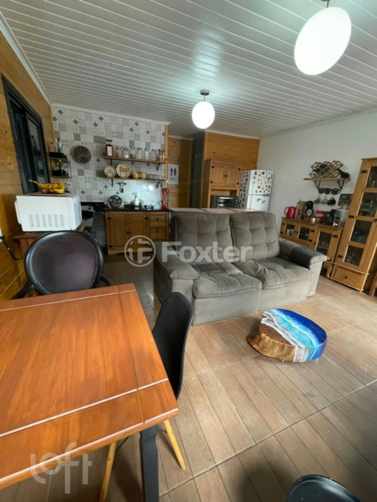 Casa à venda com 4 quartos, 250m² - Foto 1