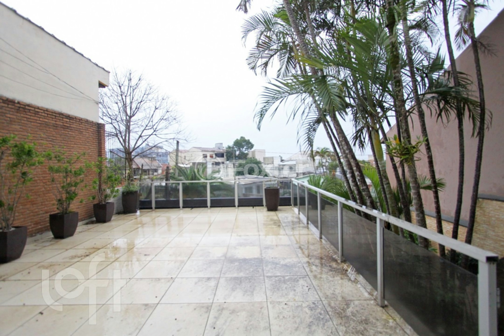 Casa à venda com 3 quartos, 100m² - Foto 1