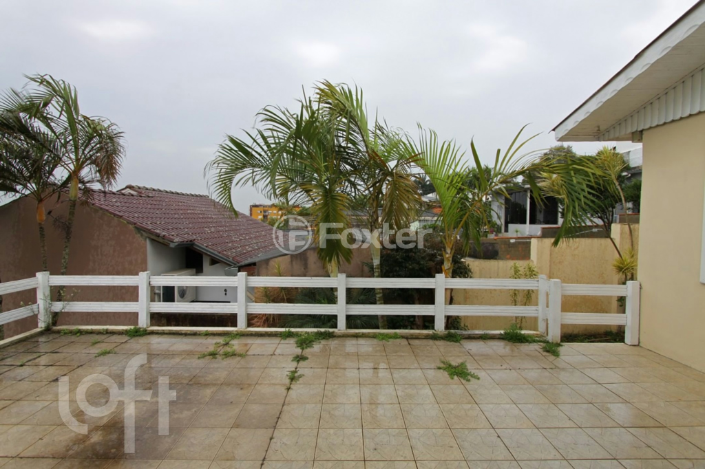 Casa à venda com 3 quartos, 100m² - Foto 9