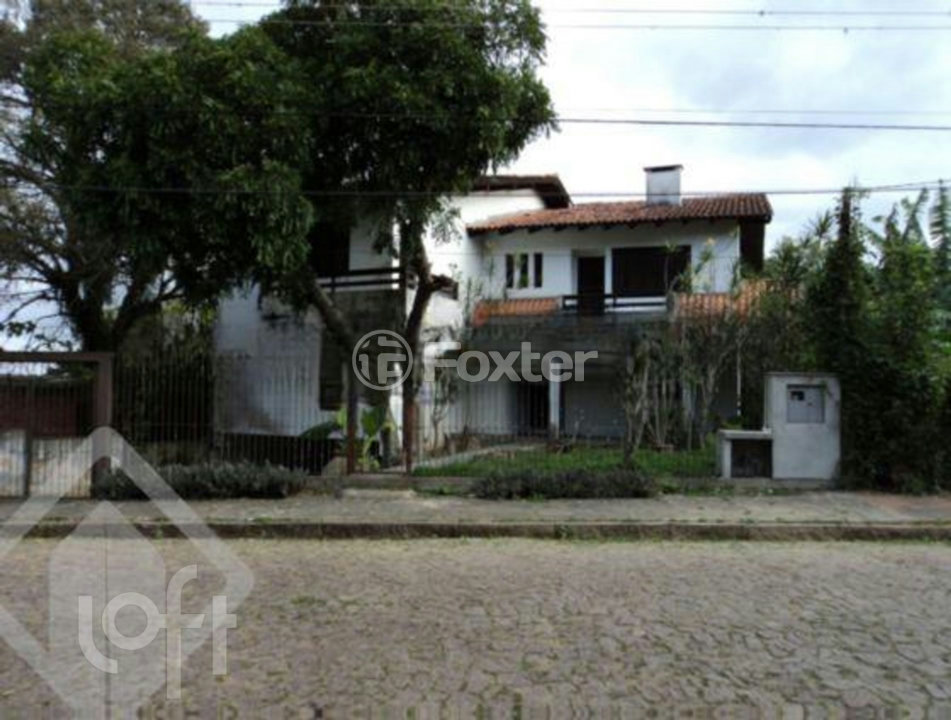 Casa à venda com 4 quartos, 520m² - Foto 1