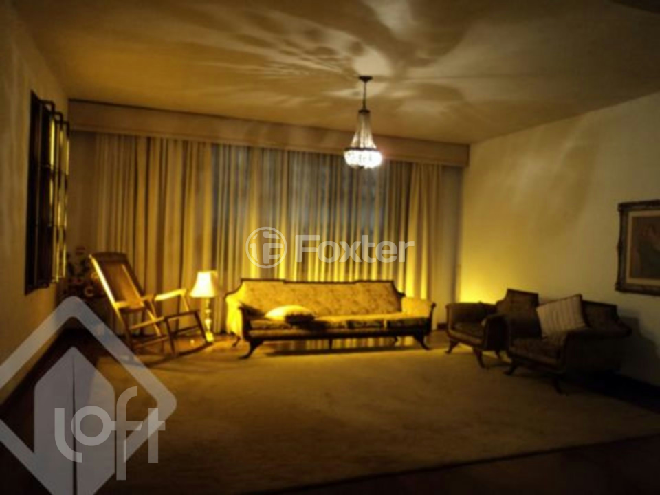 Casa à venda com 4 quartos, 520m² - Foto 2