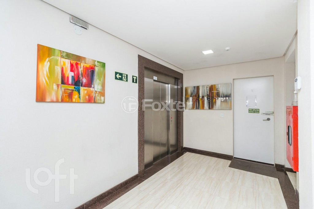Apartamento à venda com 2 quartos, 68m² - Foto 24