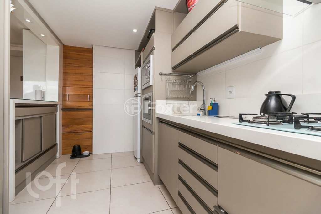 Apartamento à venda com 2 quartos, 68m² - Foto 7
