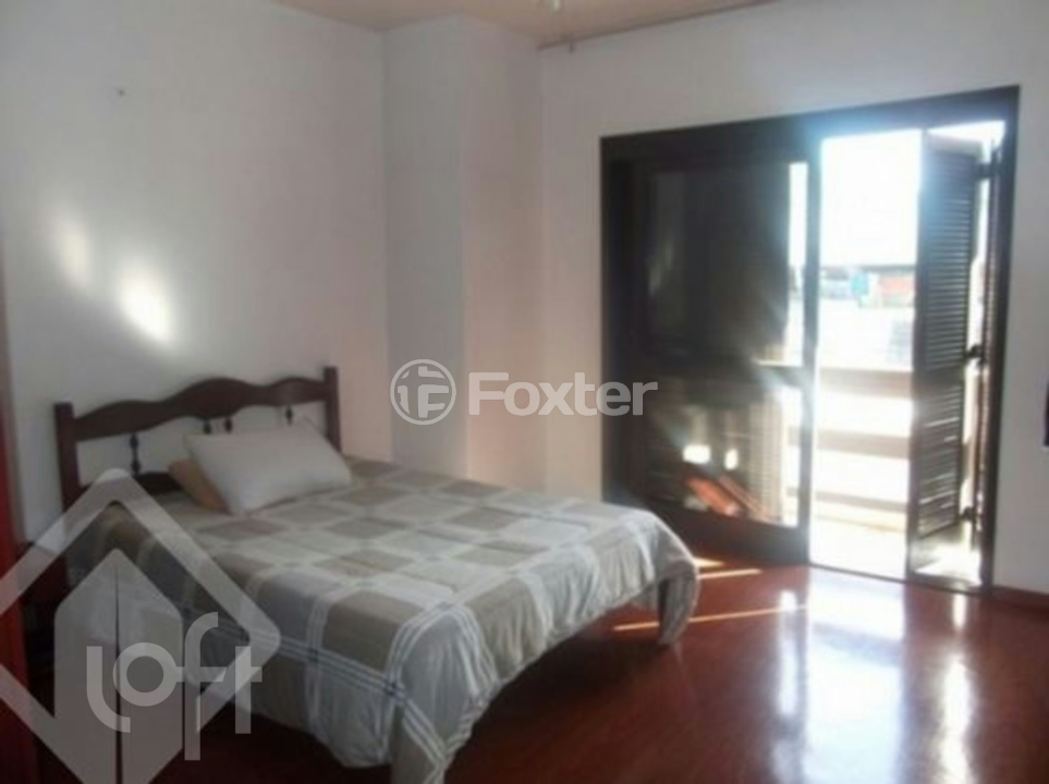 Casa à venda com 3 quartos, 360m² - Foto 7