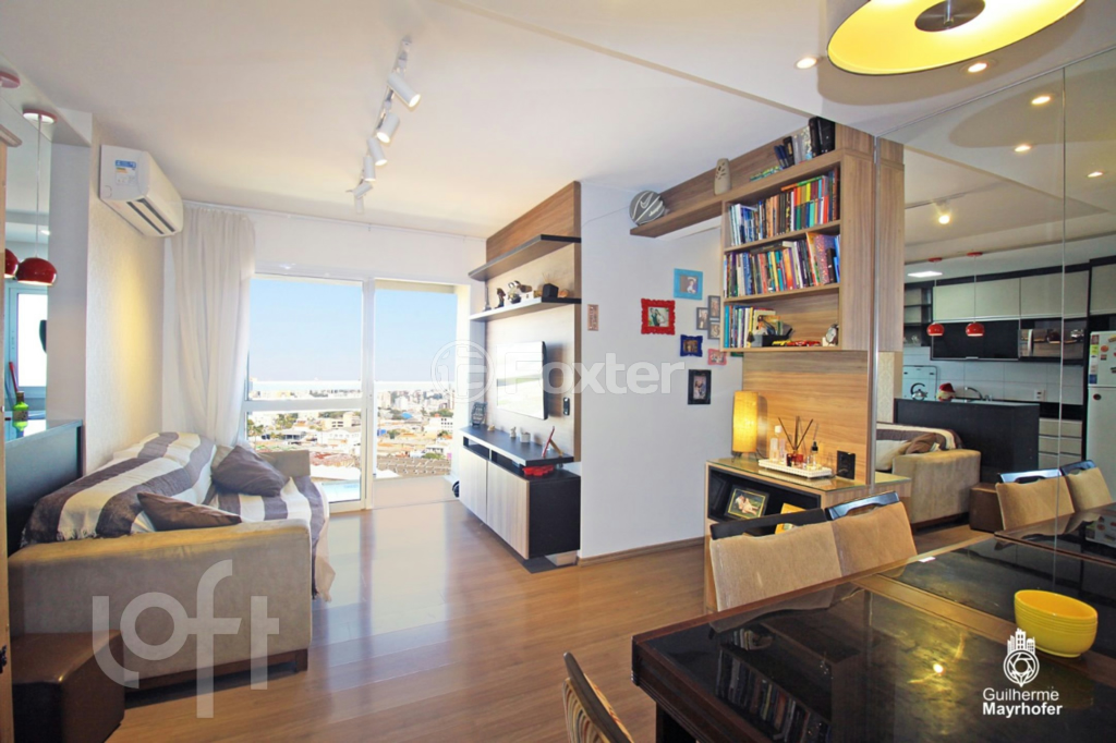 Apartamento à venda com 2 quartos, 67m² - Foto 1
