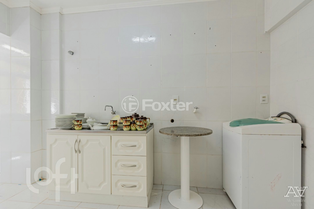 Apartamento à venda com 2 quartos, 62m² - Foto 11
