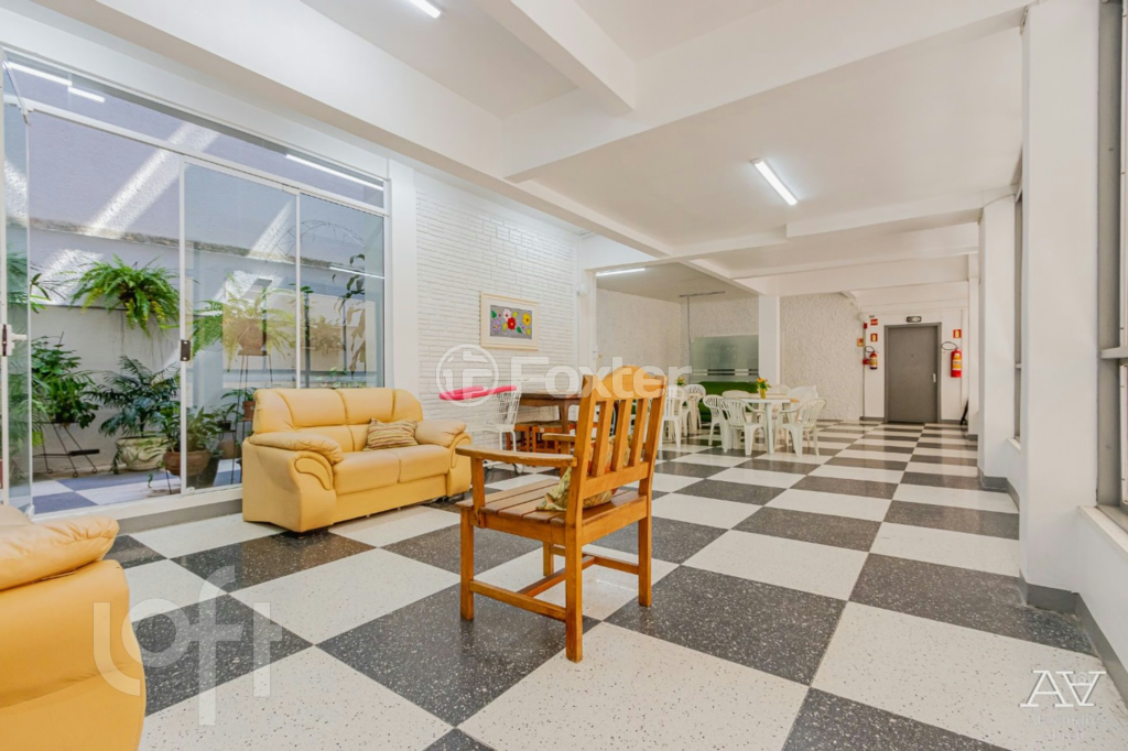 Apartamento à venda com 2 quartos, 62m² - Foto 17