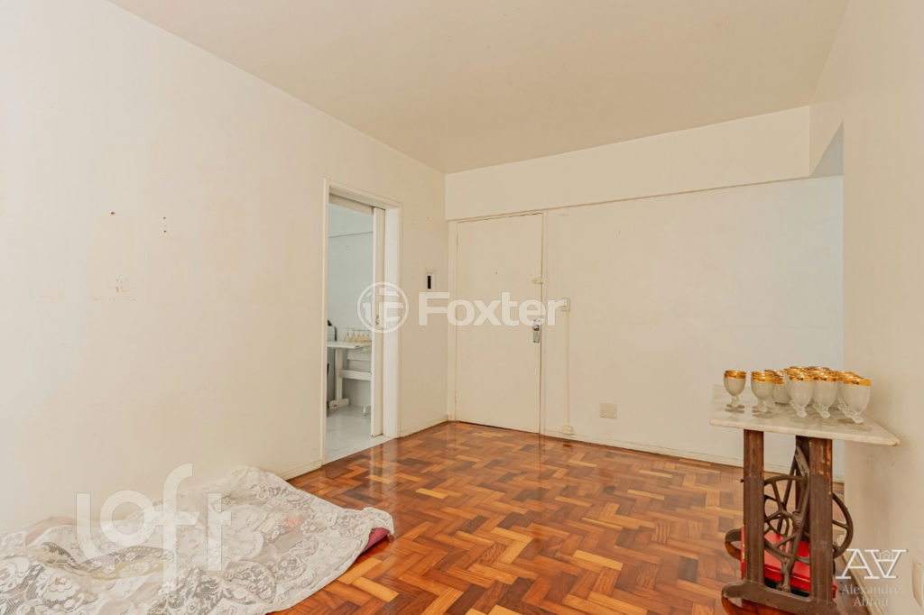 Apartamento à venda com 2 quartos, 62m² - Foto 5