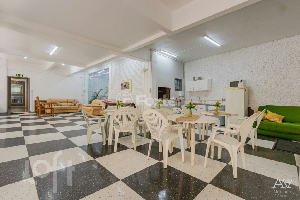 Apartamento à venda com 2 quartos, 62m² - Foto 14