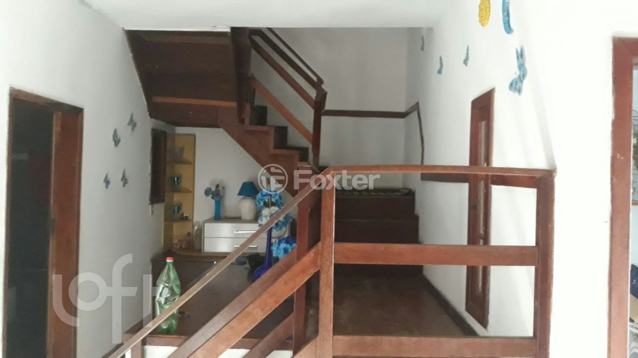 Casa à venda com 4 quartos, 285m² - Foto 4