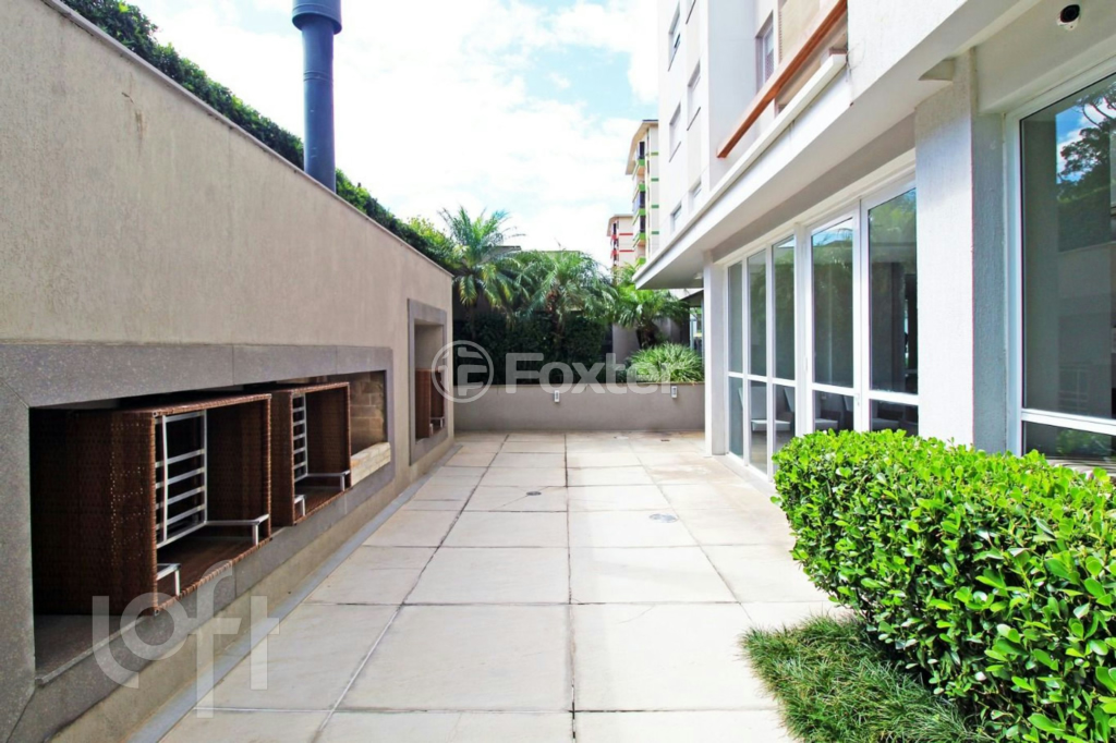Apartamento à venda com 2 quartos, 64m² - Foto 27