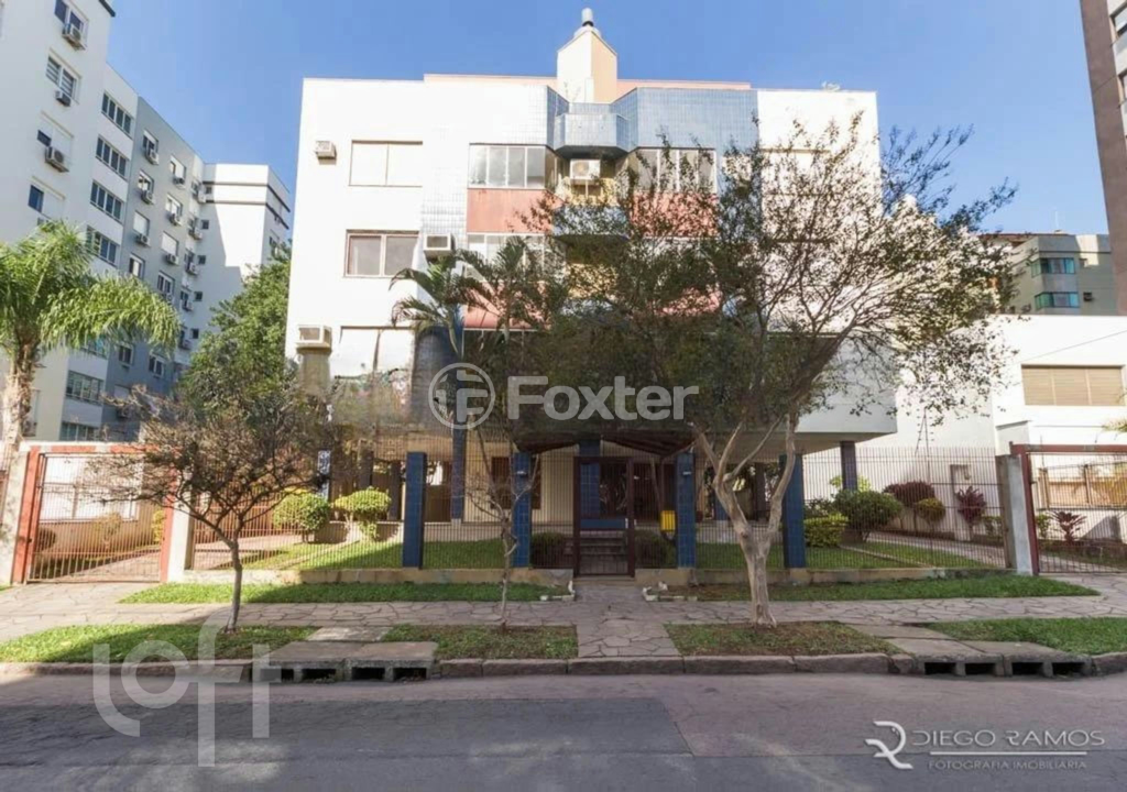 Apartamento à venda com 2 quartos, 74m² - Foto 35