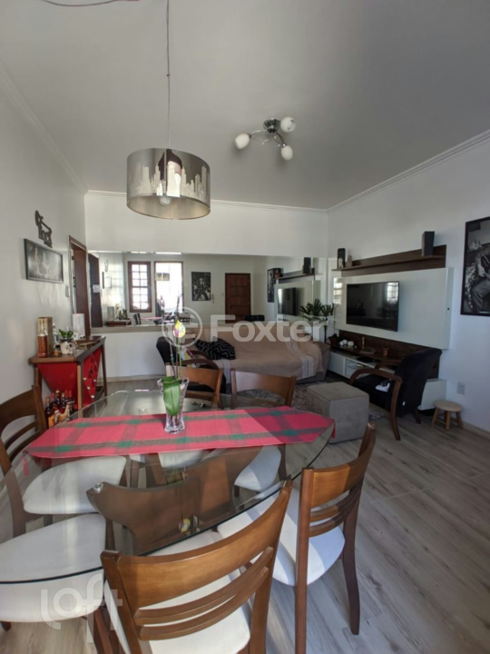 Apartamento à venda com 2 quartos, 70m² - Foto 3