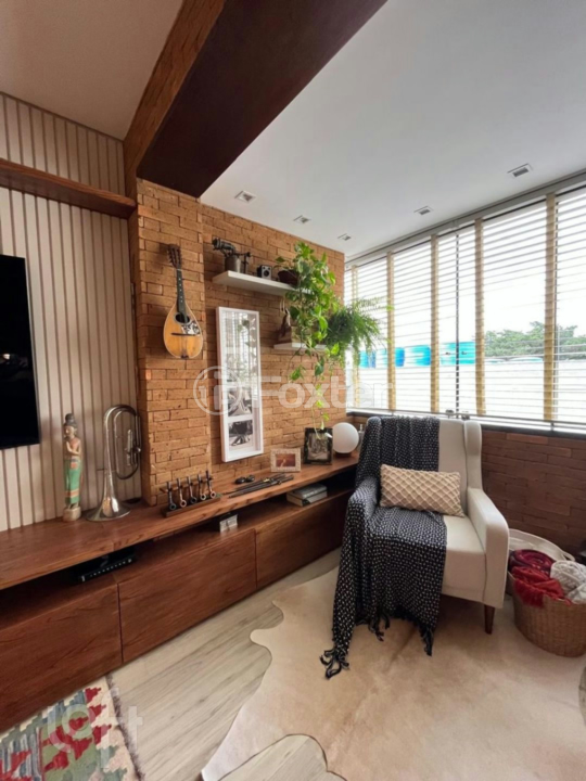 Apartamento à venda com 2 quartos, 71m² - Foto 1