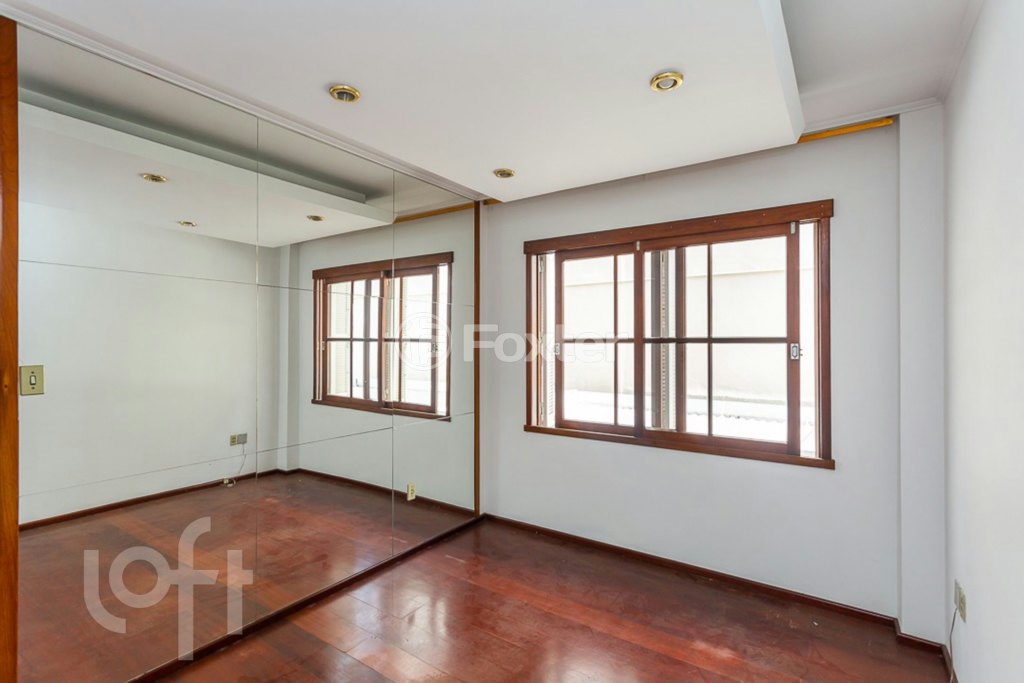 Apartamento à venda com 2 quartos, 77m² - Foto 3