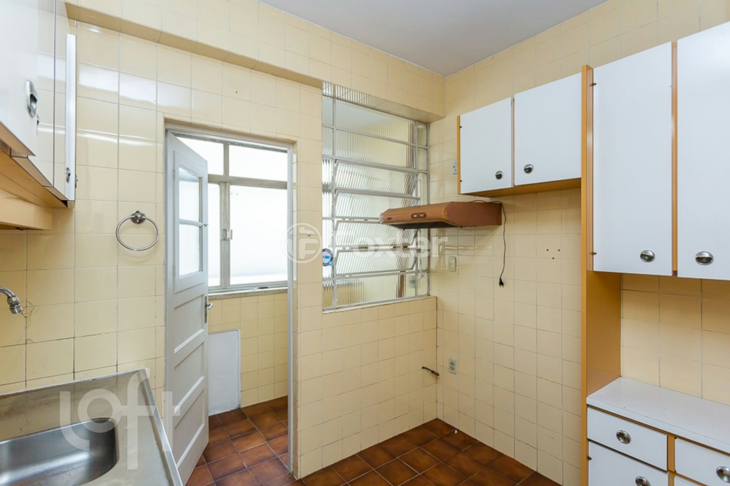 Apartamento à venda com 2 quartos, 77m² - Foto 10