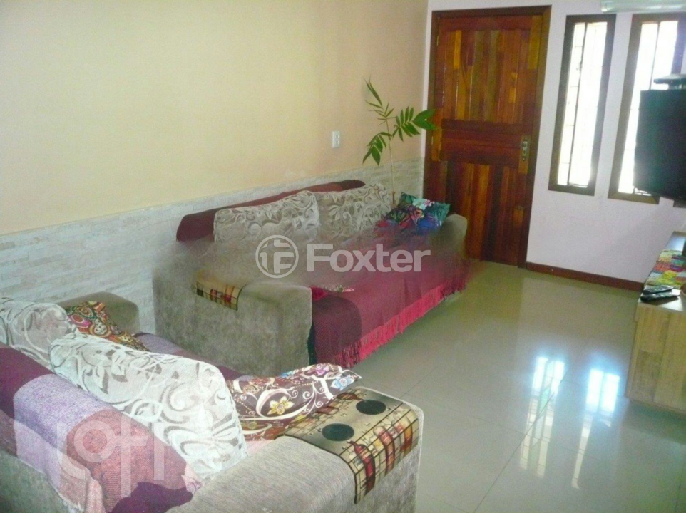 Casa à venda com 4 quartos, 102m² - Foto 1