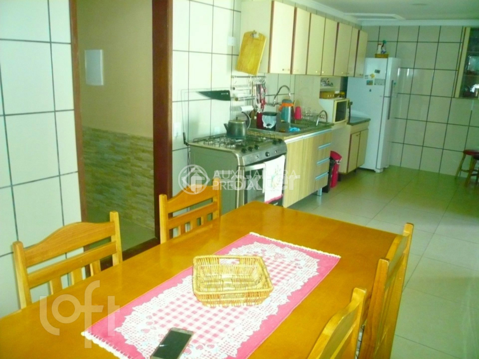 Casa à venda com 4 quartos, 102m² - Foto 18