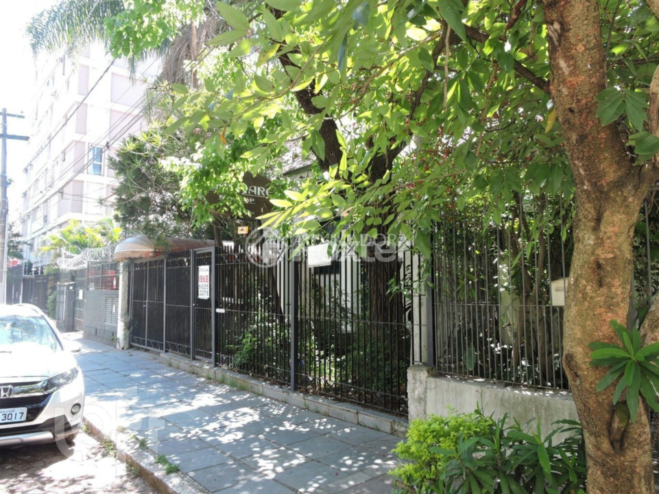 Casa à venda com 3 quartos, 120m² - Foto 1