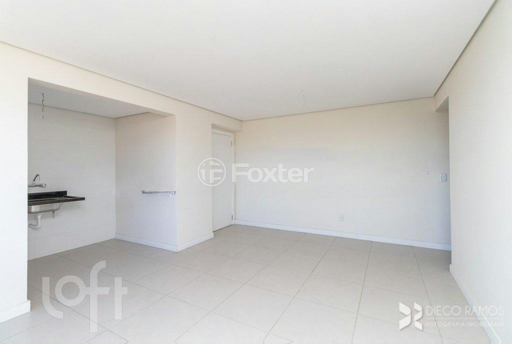 Apartamento à venda com 2 quartos, 67m² - Foto 2