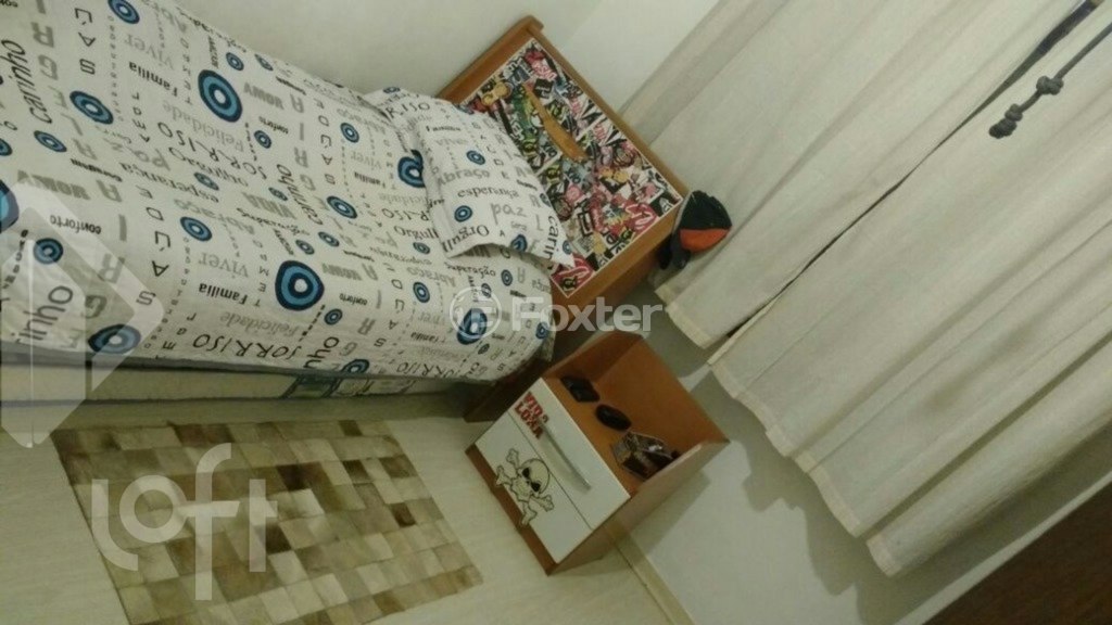 Apartamento à venda com 2 quartos, 70m² - Foto 2