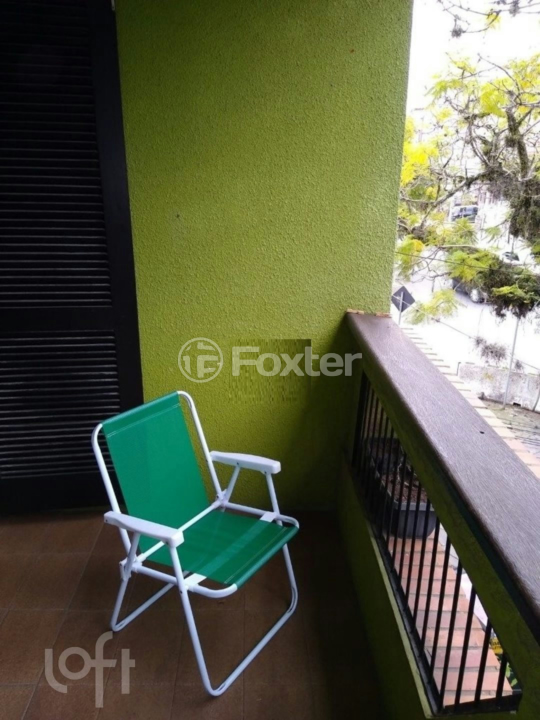 Casa à venda com 4 quartos, 225m² - Foto 2
