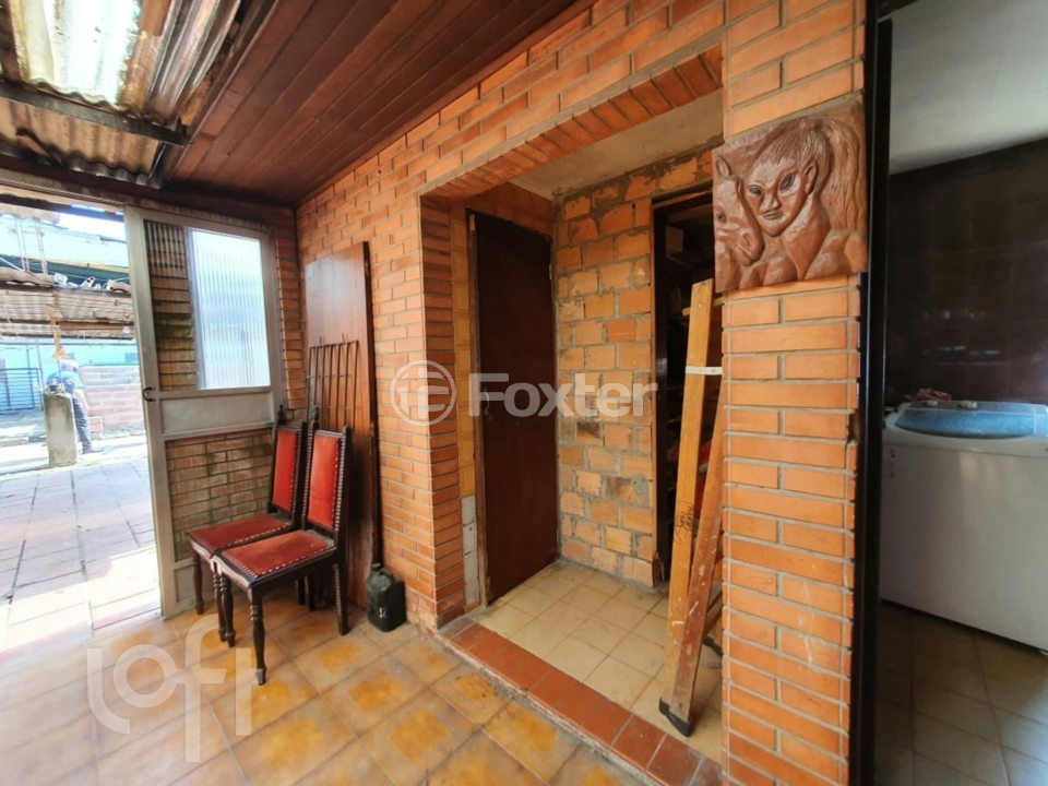 Casa à venda com 3 quartos, 240m² - Foto 1