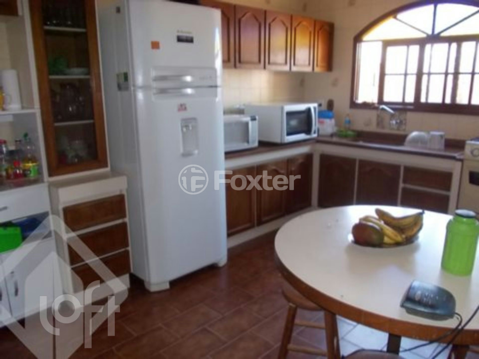 Casa à venda com 3 quartos, 207m² - Foto 14