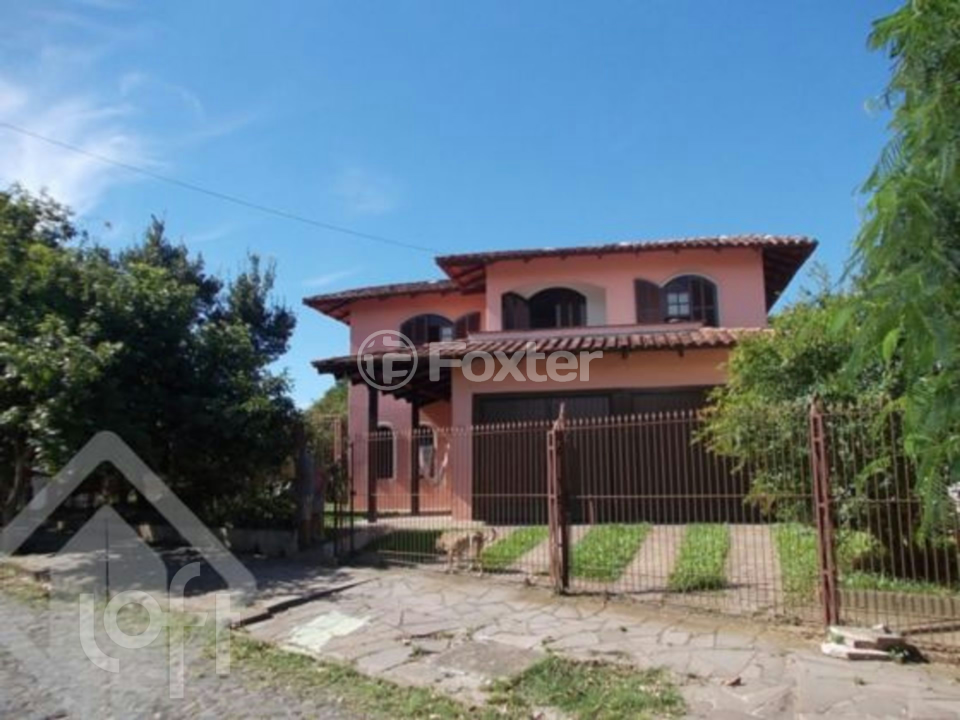 Casa à venda com 3 quartos, 207m² - Foto 1