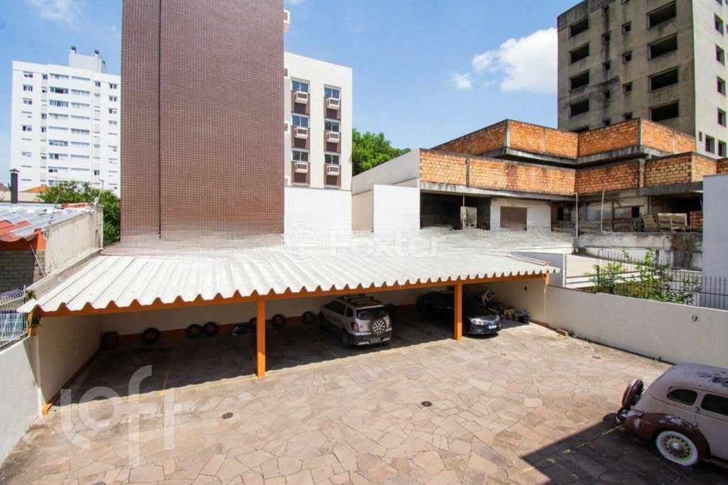Apartamento à venda com 2 quartos, 76m² - Foto 9