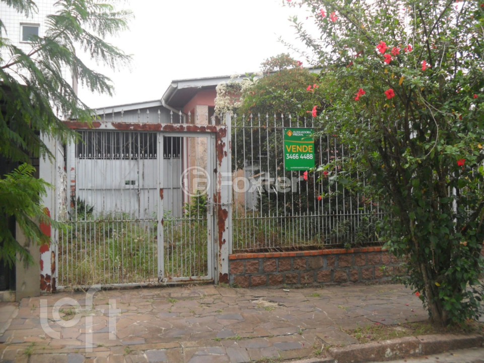 Casa à venda com 2 quartos, 144m² - Foto 1