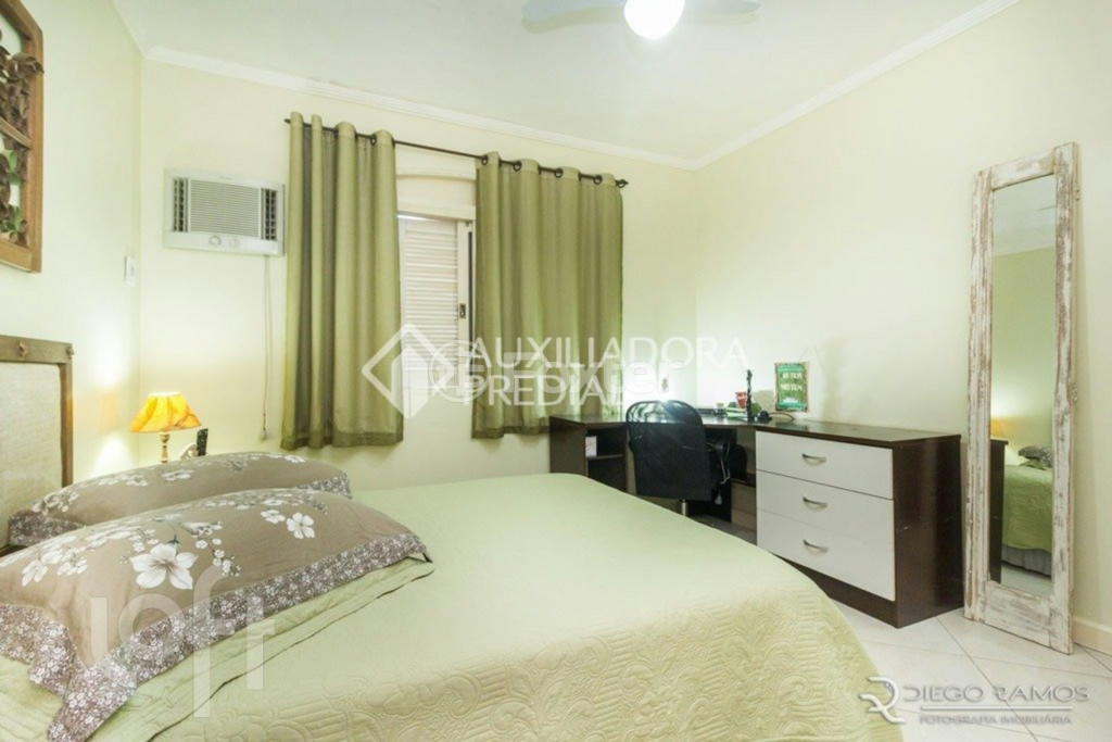 Casa à venda com 4 quartos, 220m² - Foto 19