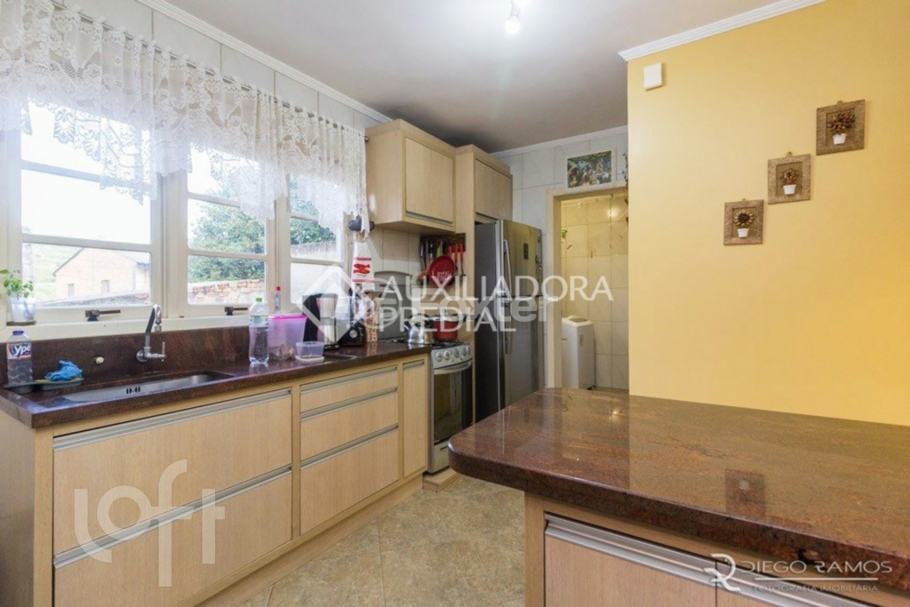 Casa à venda com 4 quartos, 220m² - Foto 36