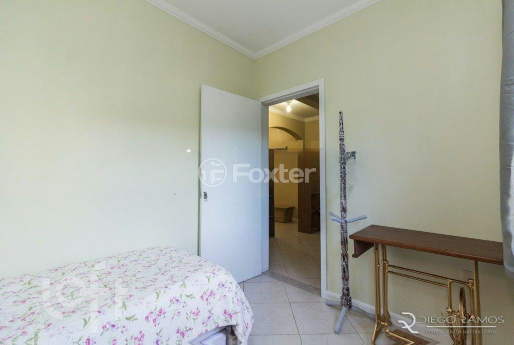 Casa à venda com 4 quartos, 220m² - Foto 17