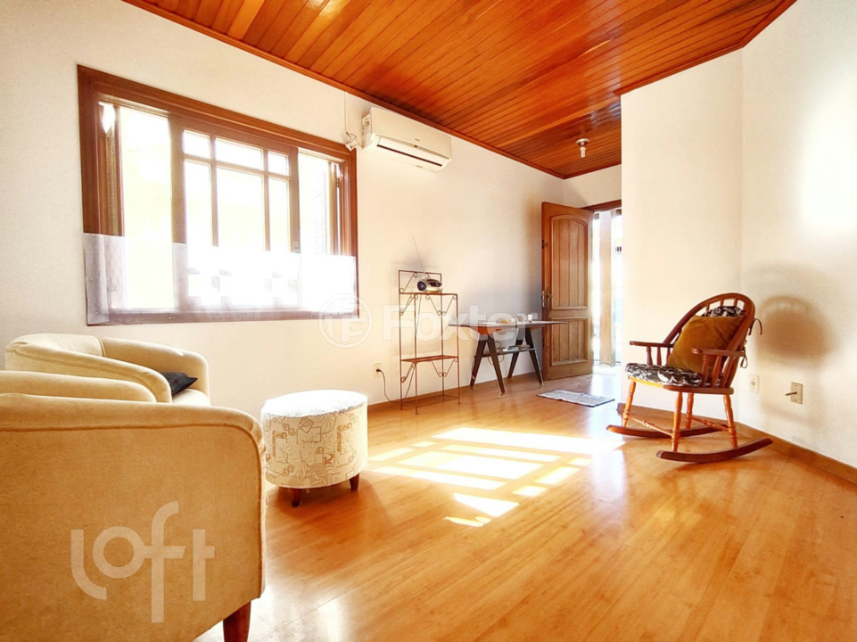 Casa à venda com 3 quartos, 99m² - Foto 4