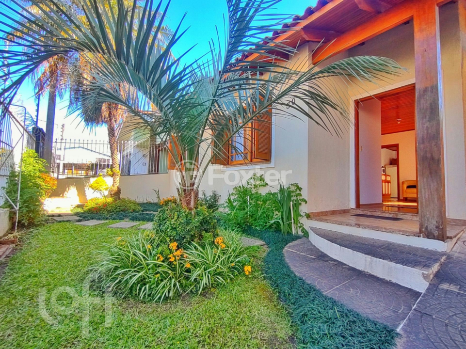 Casa à venda com 3 quartos, 99m² - Foto 2