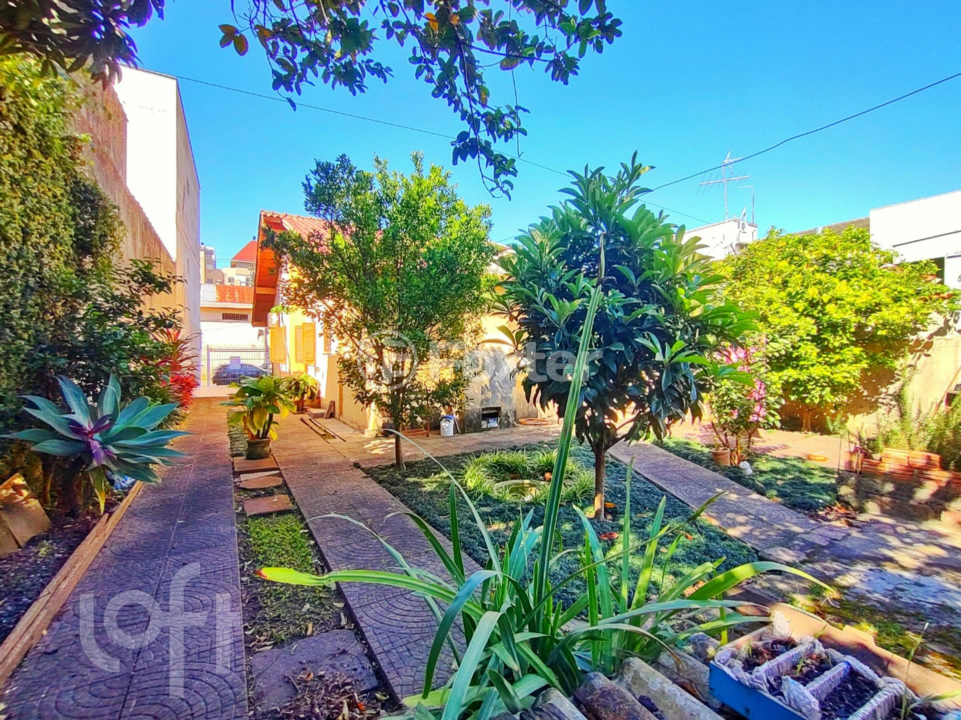 Casa à venda com 3 quartos, 99m² - Foto 26