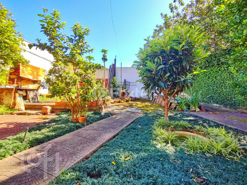 Casa à venda com 3 quartos, 99m² - Foto 28