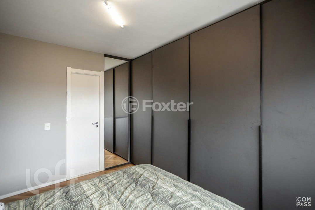Apartamento à venda com 2 quartos, 75m² - Foto 15