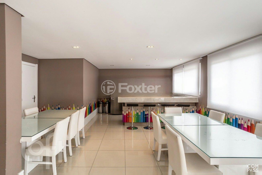 Apartamento à venda com 2 quartos, 75m² - Foto 30