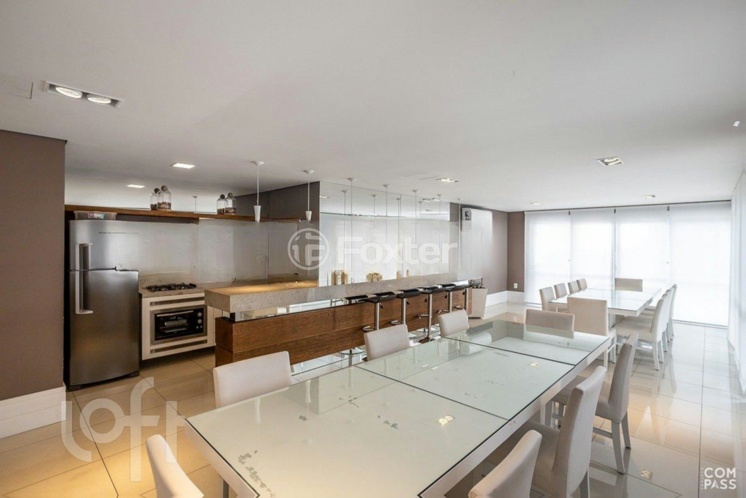 Apartamento à venda com 2 quartos, 75m² - Foto 32