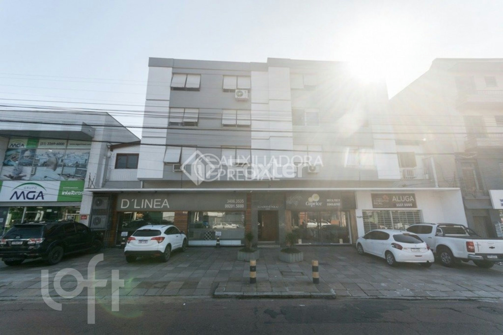 Apartamento à venda com 3 quartos, 90m² - Foto 1